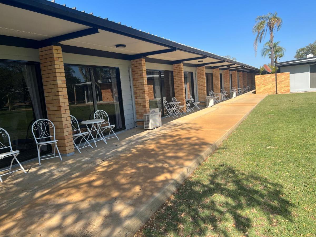 Jumbuck Motor - Pool - Pet Friendly Section - King Beds Motel Longreach